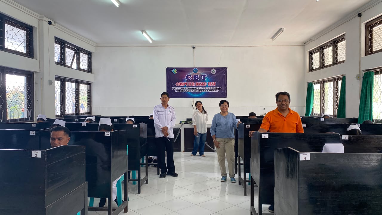 Mahasiswa PJJ Keperawatan Laksanakan Try Out Lokal Uji Kompetensi di CBT Prodi D3 Keperawatan Waikabubak
